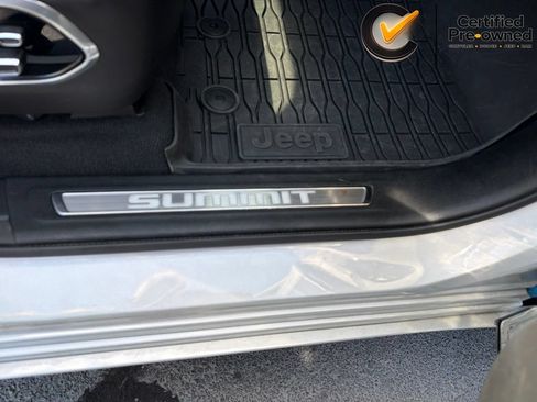 Certified 2023 Jeep Grand Cherokee Summit AWD/4WD image 41