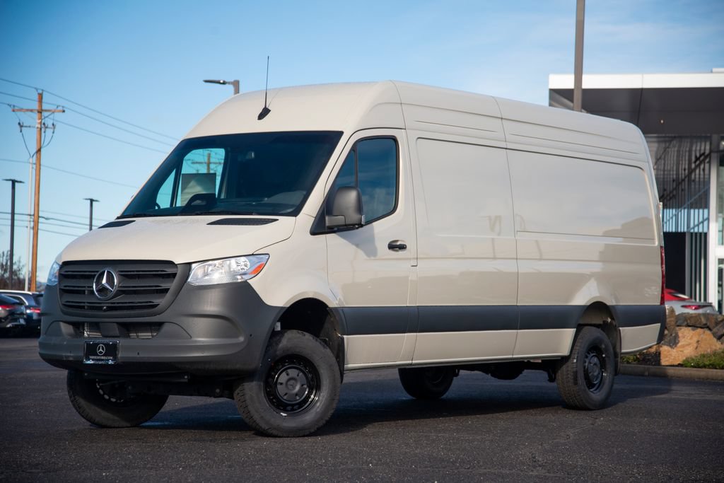 New 2026 Mercedes-Benz Sprinter 2500 360° Tour