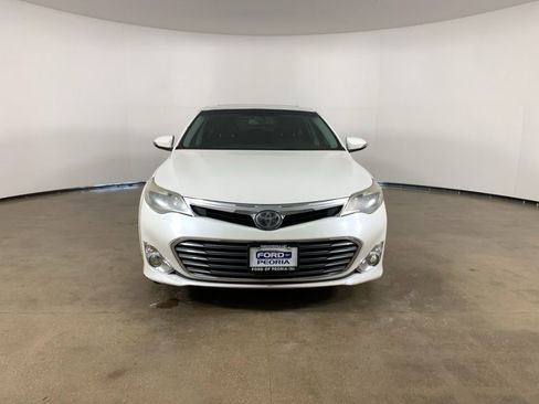 Used 2014 Toyota Avalon Limited w/ Technology Package image 3