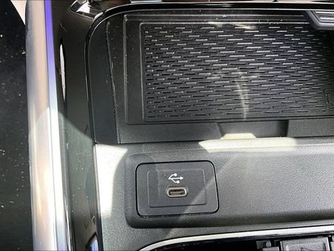 Used 2025 Mercedes-Benz GLA 250 image 19