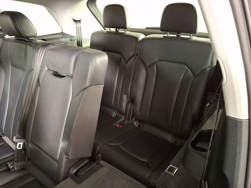 Used 2018 Audi Q7 3.0T Premium Plus image 14