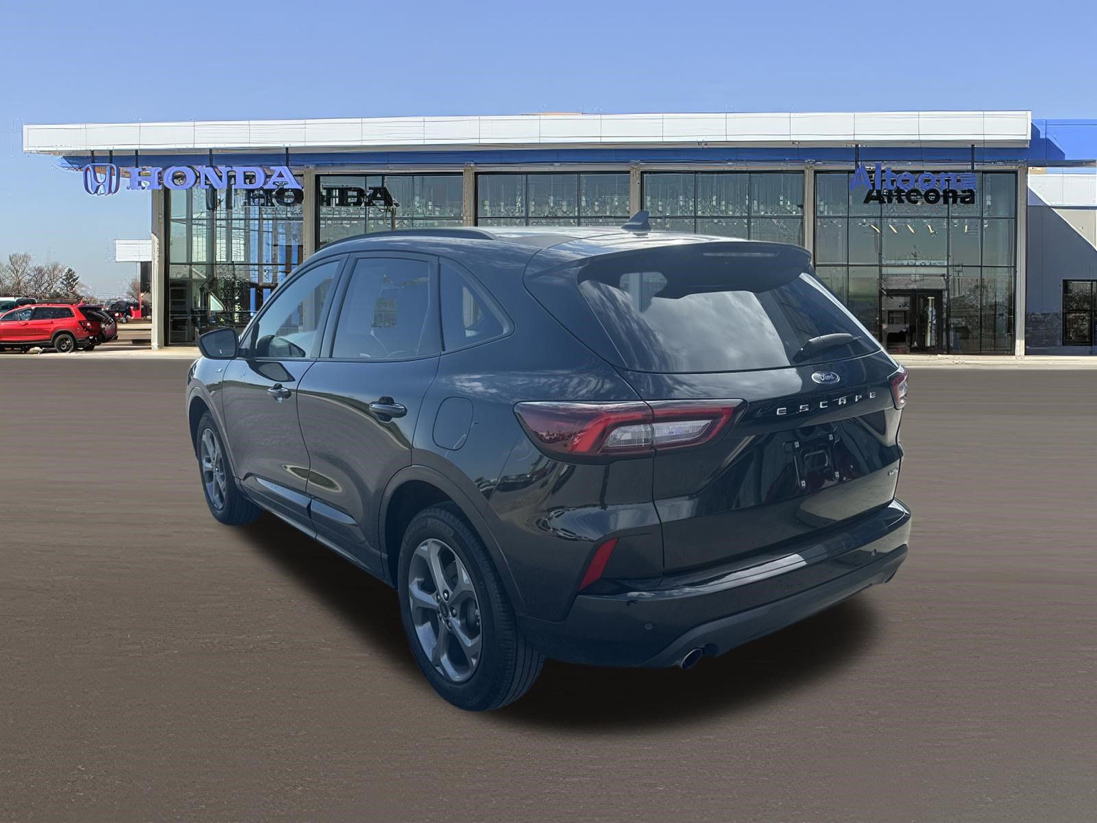 Used 2024 Ford Escape ST-Line w/ Tech Pack #1 AWD/4WD image 3