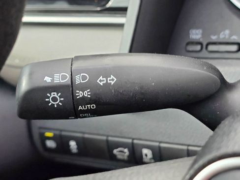 Used 2022 Toyota Camry LE w/ Convenience Package FWD image 21