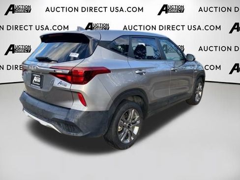 Used 2022 Kia Seltos LX image 21