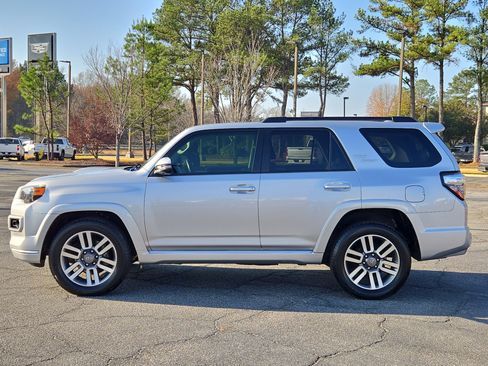 Used 2022 Toyota 4Runner TRD Sport image 13