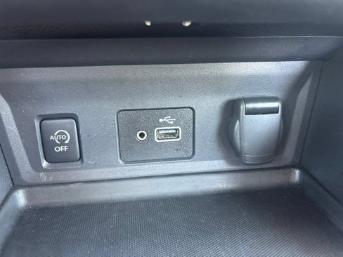 Used 2024 Nissan Sentra S FWD image 25
