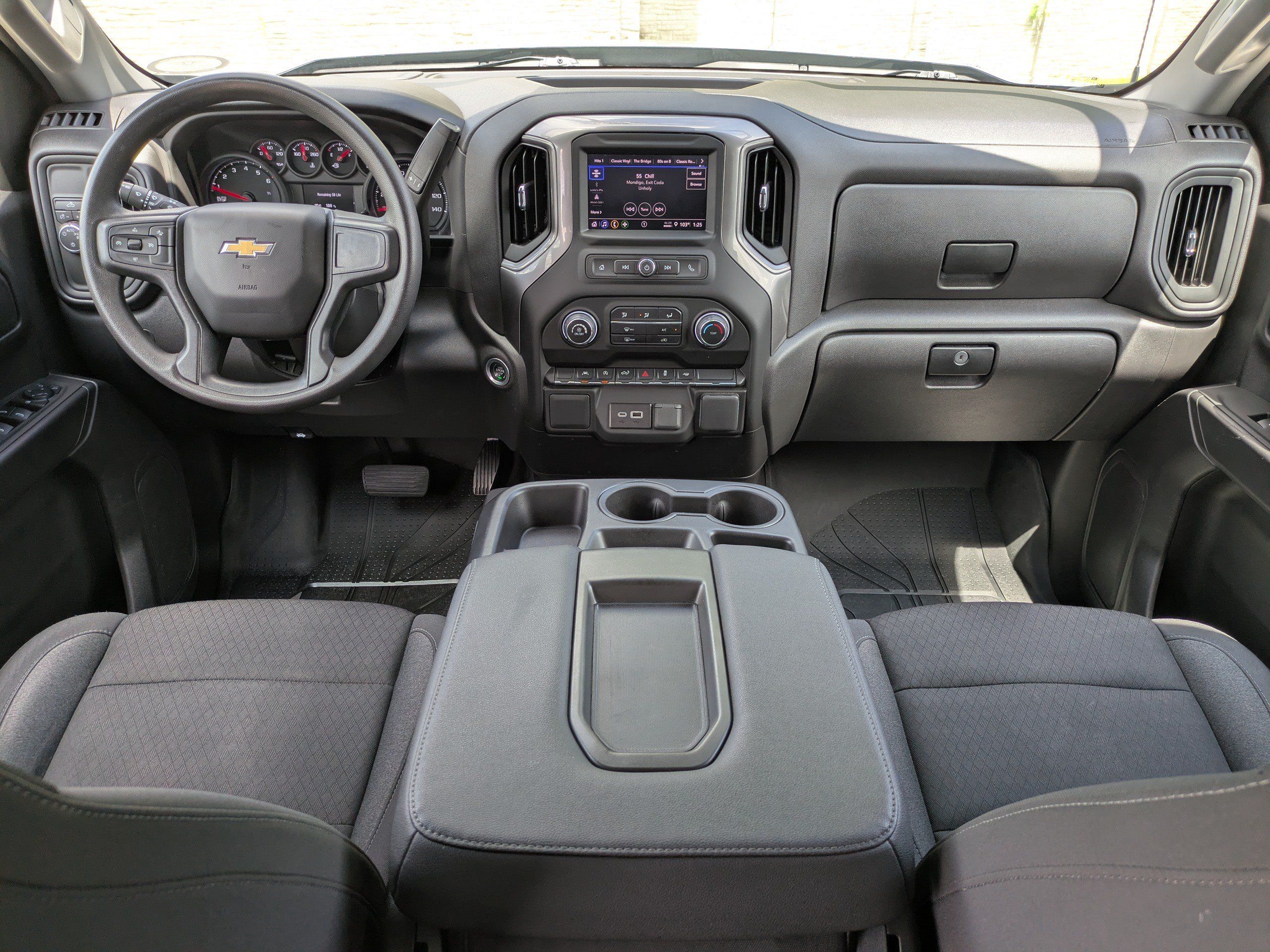 Used 2025 Chevrolet Silverado 1500 Custom RWD image 13