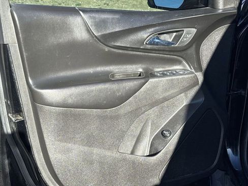 Used 2019 Chevrolet Equinox LT image 20