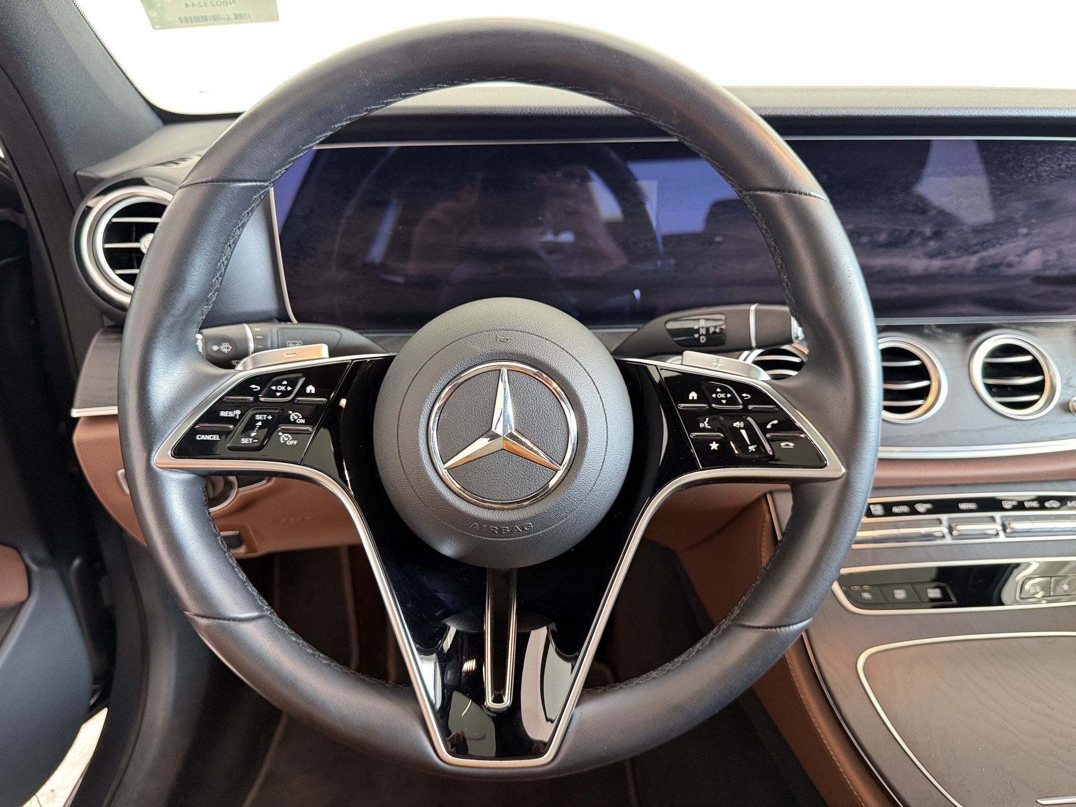 Used 2022 Mercedes-Benz E 350 4MATIC Sedan image 11