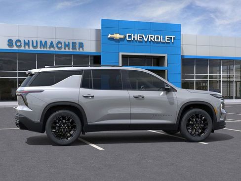 New 2026 Chevrolet Traverse LT image 5