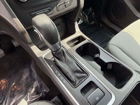 Used 2019 Ford Escape S FWD image 11