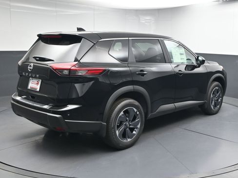 New 2026 Nissan Rogue SV image 8