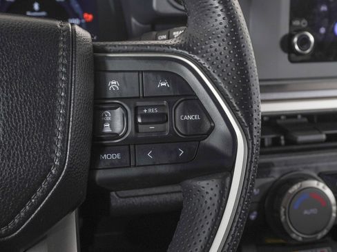 Used 2025 Toyota 4Runner TRD Off-Road image 20