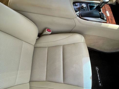 Used 2015 Lexus LS 460 Luxury image 19