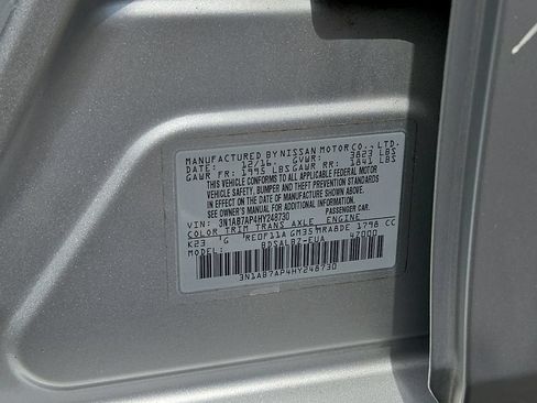 Used 2017 Nissan Sentra S FWD image 27