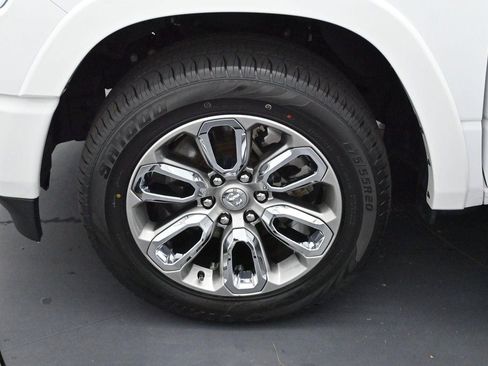 Used 2022 RAM 1500 Laramie AWD/4WD image 32