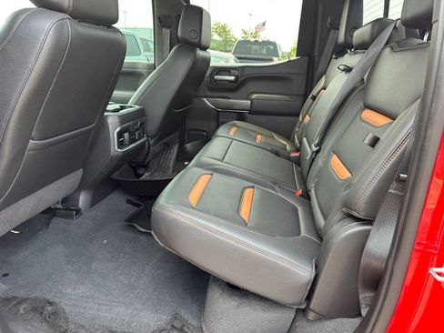 Used 2021 GMC Sierra 1500 AT4 w/ AT4 Value Package AWD/4WD image 11