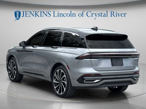 Used 2025 Lincoln Nautilus Black Label AWD/4WD image 7