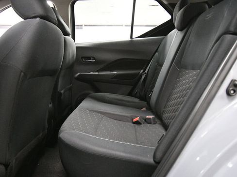 Used 2022 Nissan Kicks SV image 20