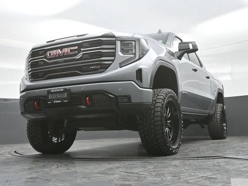 Used 2025 GMC Sierra 1500 AT4 w/ AT4 Premium Package AWD/4WD image 20