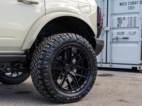 New 2025 Ford Bronco Badlands image 38