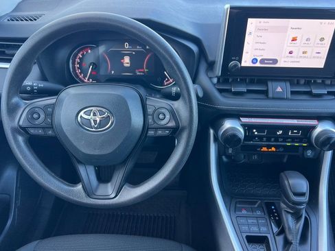 Used 2025 Toyota RAV4 LE AWD/4WD image 11