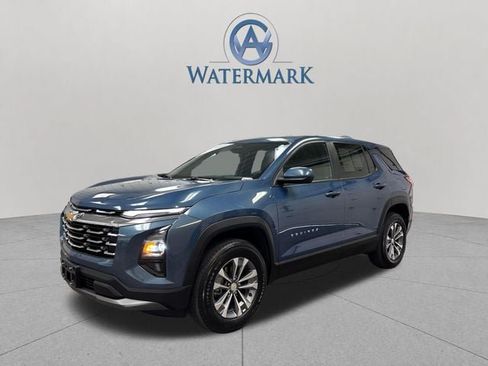 Used 2025 Chevrolet Equinox LT FWD image 1