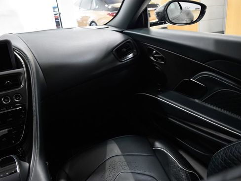 Used 2022 Aston Martin DBS Superleggera RWD image 27