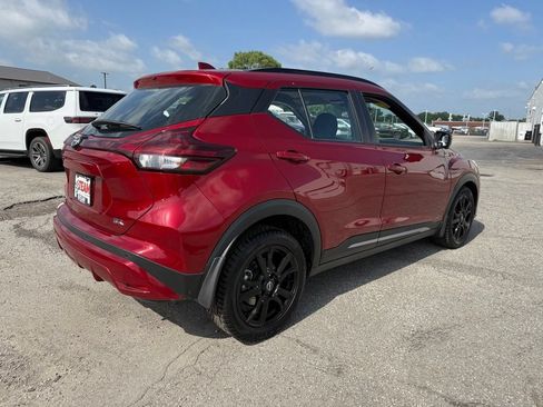 Used 2023 Nissan Kicks SR FWD image 8