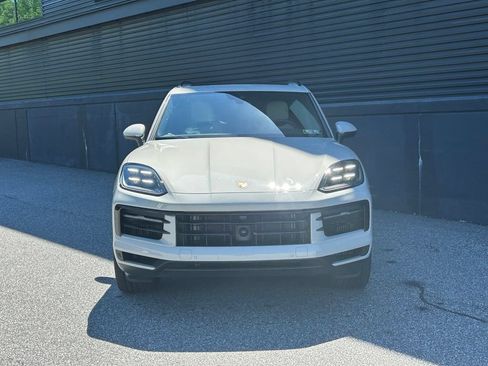 Certified 2026 Porsche Cayenne E-Hybrid AWD/4WD image 13