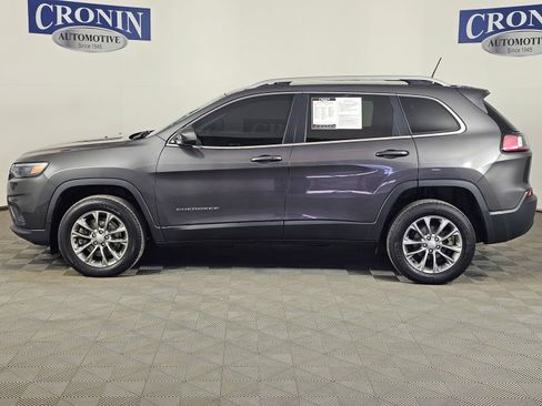 Used 2019 Jeep Cherokee Latitude Plus image 2