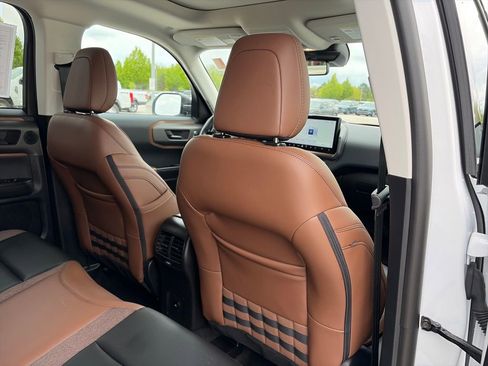 Used 2025 Ford Bronco Sport Outer Banks w/ Outer Banks Tech Package+ AWD/4WD image 38