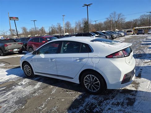 Used 2020 Hyundai Ioniq Limited image 5