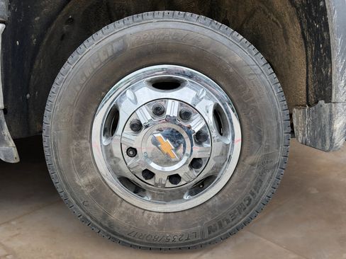 Used 2024 Chevrolet Silverado 3500 LT w/ Texas Edition AWD/4WD image 23