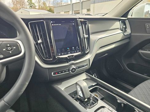 Certified 2023 Volvo XC60 T8 Core image 28