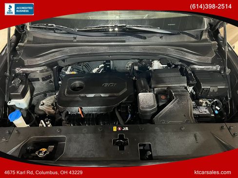 Used 2019 Hyundai Santa Fe SEL FWD image 18