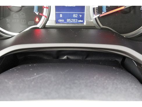 Used 2018 Toyota 4Runner TRD Off-Road Premium AWD/4WD image 16