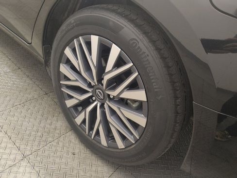 Used 2023 Nissan Altima 2.5 SV w/ SV Premium Package FWD image 31