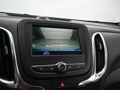 Used 2019 Chevrolet Equinox LT FWD image 18