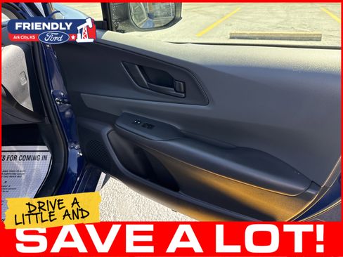 Used 2024 Toyota Prius LE FWD image 39