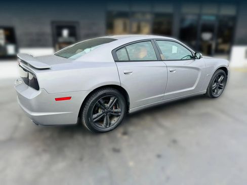 Used 2014 Dodge Charger R/T image 5