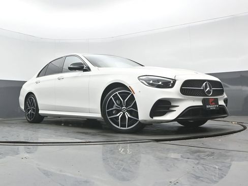 Used 2021 Mercedes-Benz E 450 4MATIC Sedan w/ Premium Package image 27