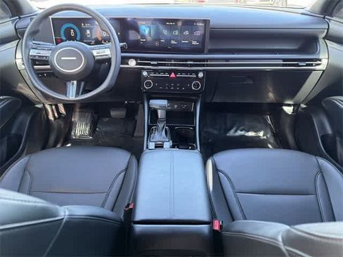 Certified 2025 Hyundai Santa Cruz SEL image 12
