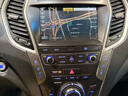 Used 2017 Hyundai Santa Fe SE w/ SE Ultimate Tech Package 03 image 25