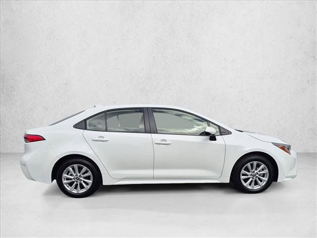 Certified 2026 Toyota Corolla LE w/ LE Premium Package FWD image 4