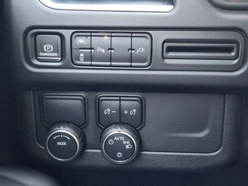 Used 2022 Chevrolet Tahoe LT image 22