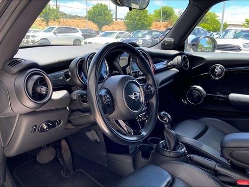 Used 2015 MINI Cooper S FWD image 11