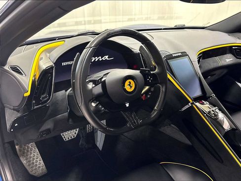 Used 2022 Ferrari Roma RWD image 6