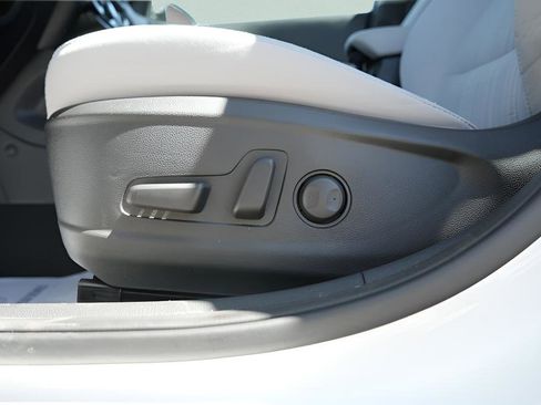 Certified 2023 Hyundai Kona SEL FWD image 21
