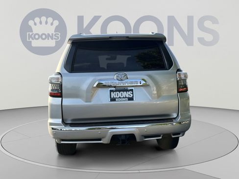 Used 2020 Toyota 4Runner Limited AWD/4WD image 5